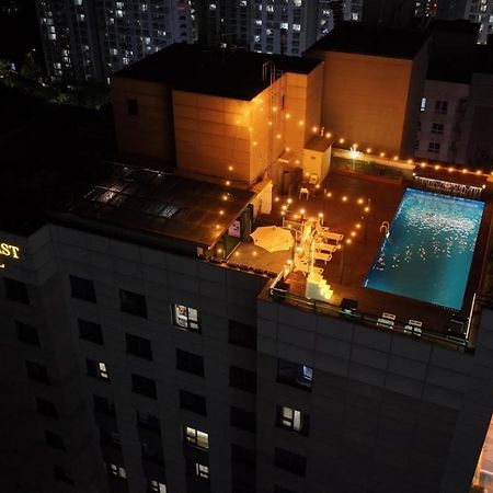 Gold Coast Hotel Incheon Bagian luar foto