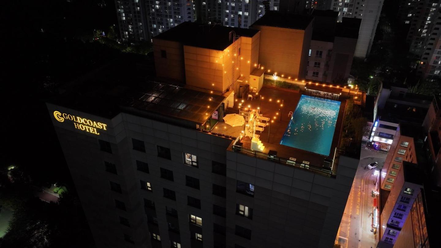 Gold Coast Hotel Incheon Bagian luar foto